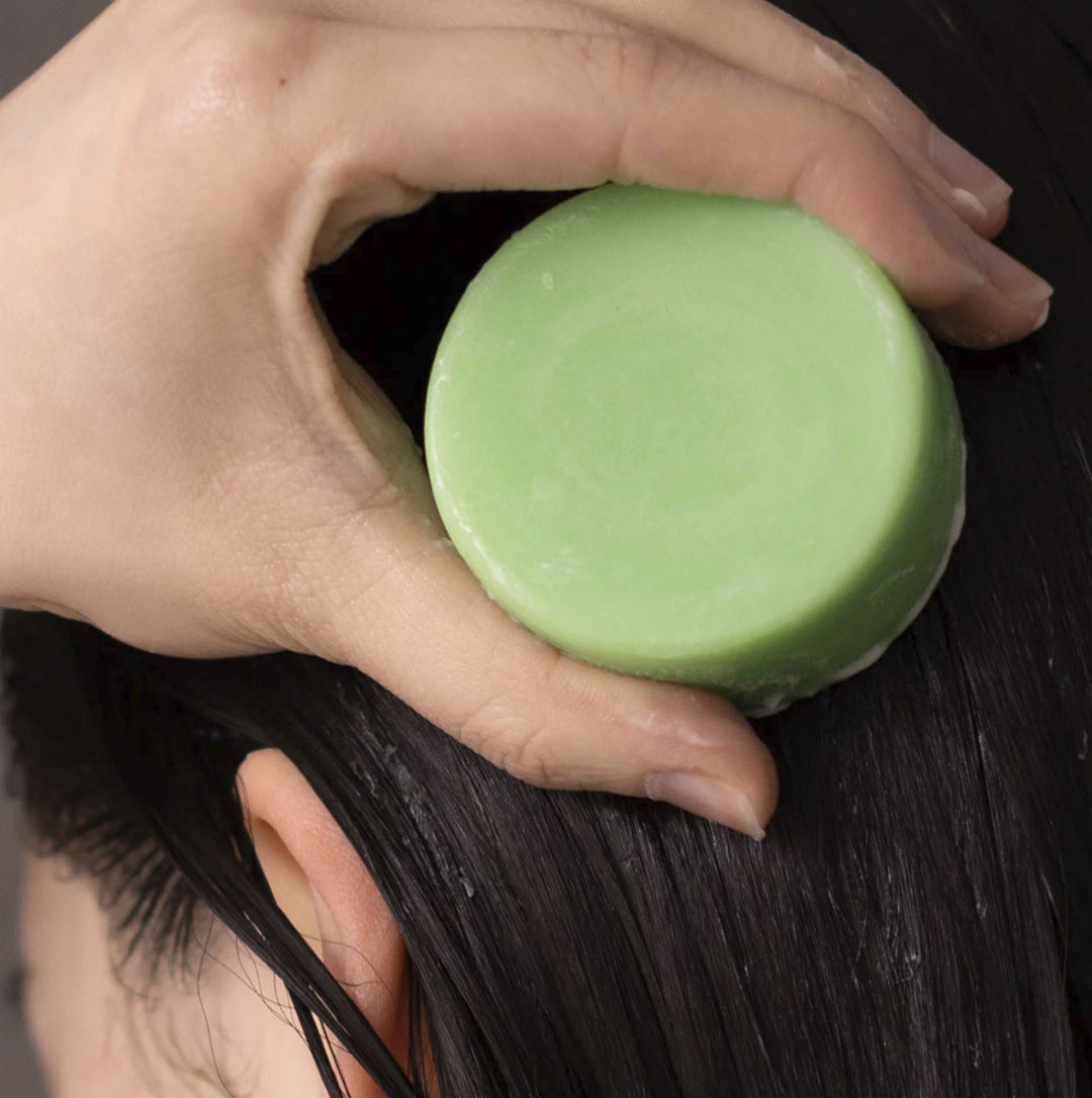 ETHIQUE Solid Conditioner Bar The Guardian - Balanced to Dry Hair